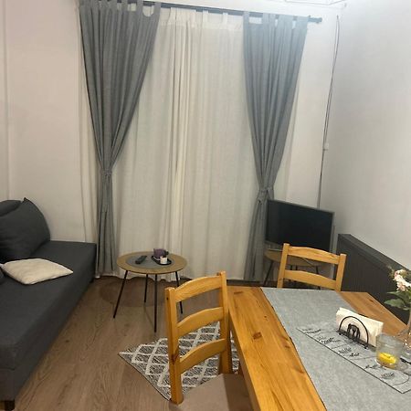 Fressh House Apartamento Sincraieni Exterior foto